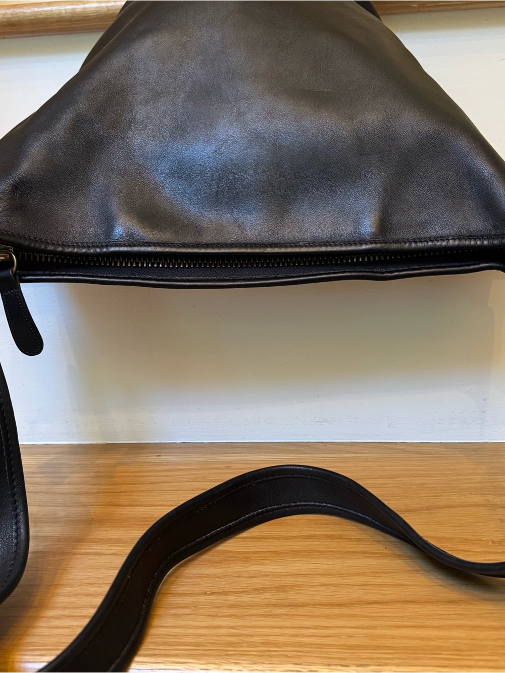 Vintage Coach Duffle Sac 9085 XL Black
Leather Shoulder Bag Made in Costa Rica - Picture 6 of 13